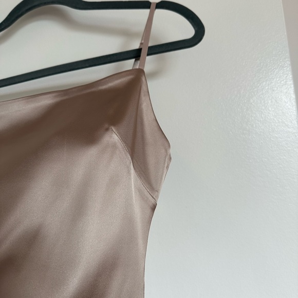 Great little dress for a night out with girls, or a hit date night! - Picture 3 of 8